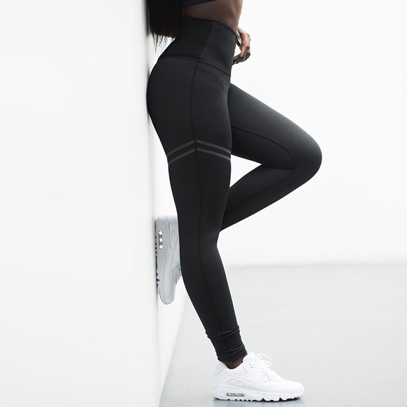 high waisted black athletic leggings